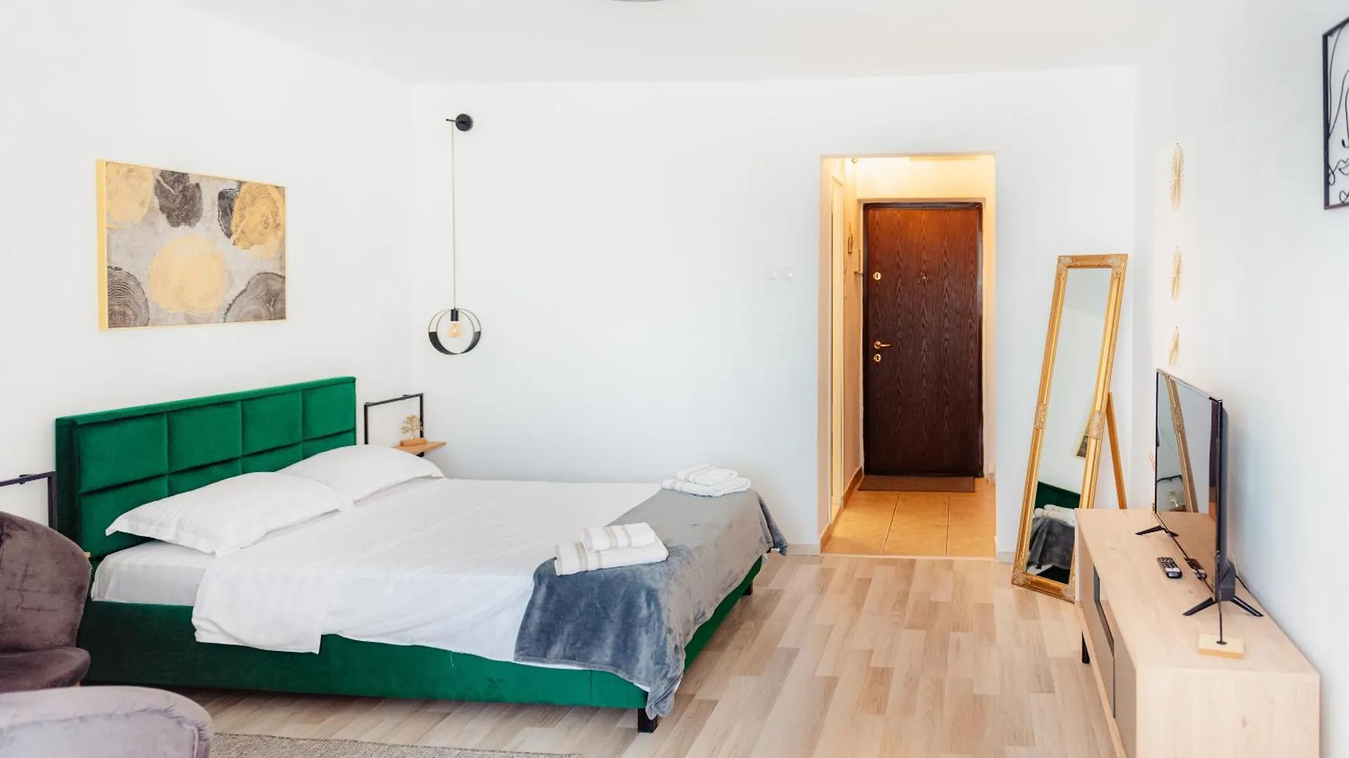 Premium Studio Next To National Arena & Park Bucharest 0*,  Romania