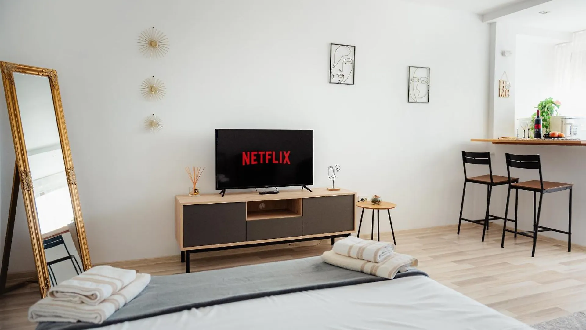 Apartment Premium Studio Next To National Arena & Park Bucharest