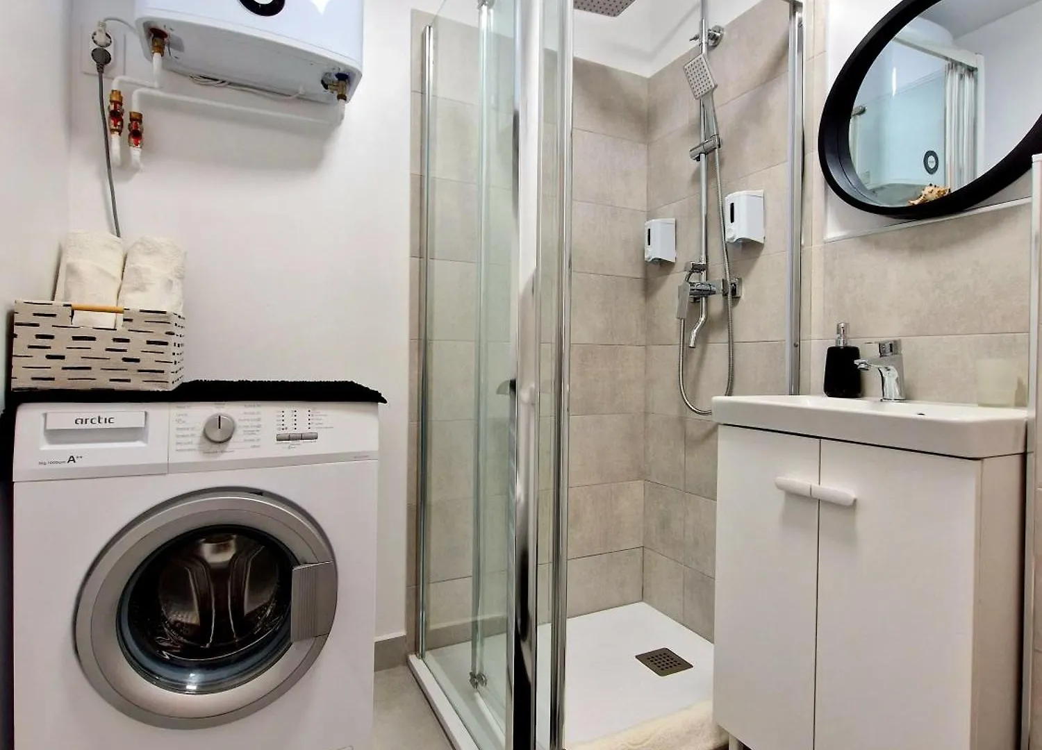Premium Studio Next To National Arena & Park Bucharest 0*,